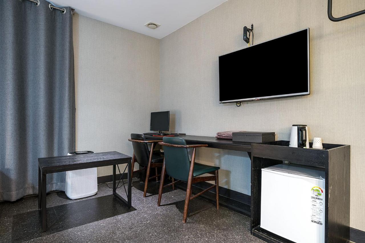 Hotel Ignis Oncheonjang Busan Exteriör bild