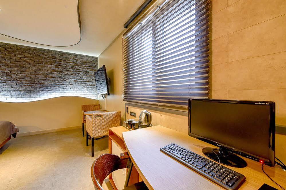 Hotel Ignis Oncheonjang Busan Exteriör bild
