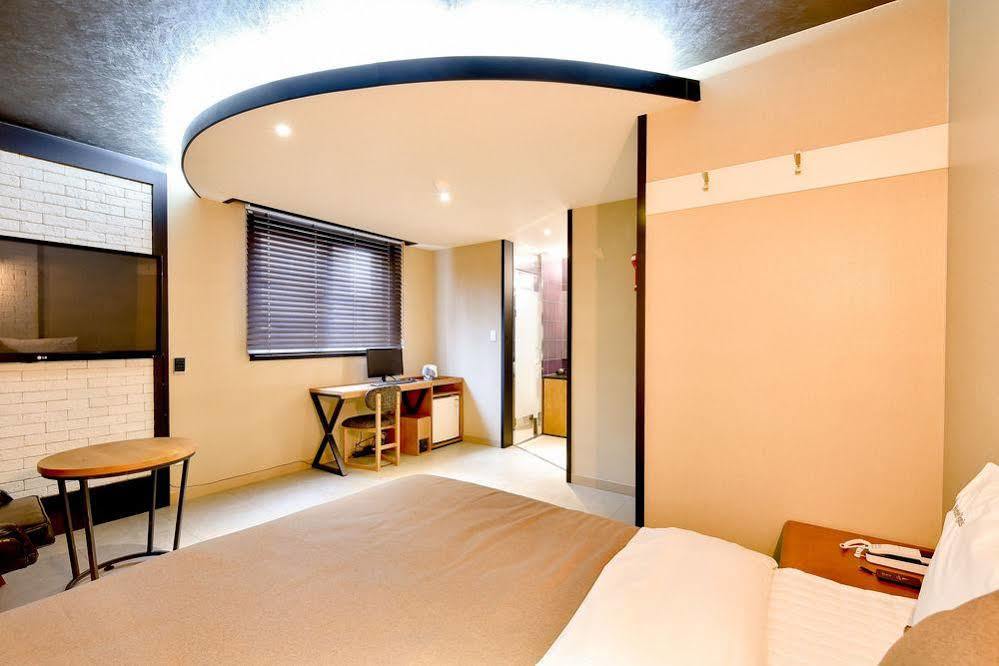 Hotel Ignis Oncheonjang Busan Exteriör bild