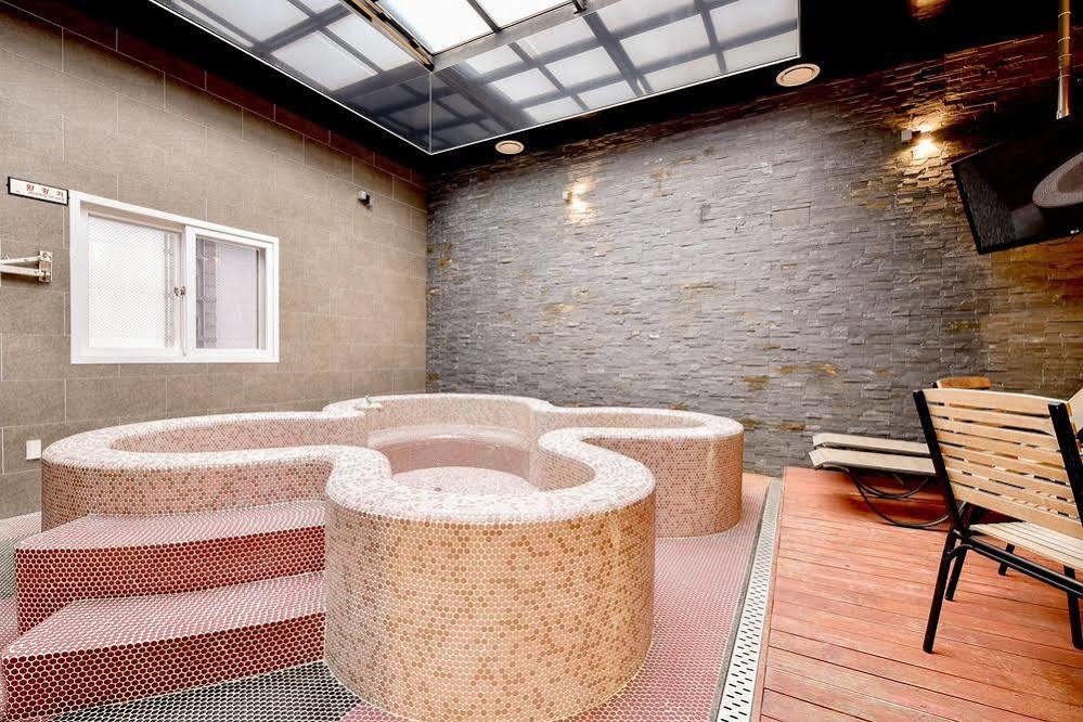 Hotel Ignis Oncheonjang Busan Exteriör bild